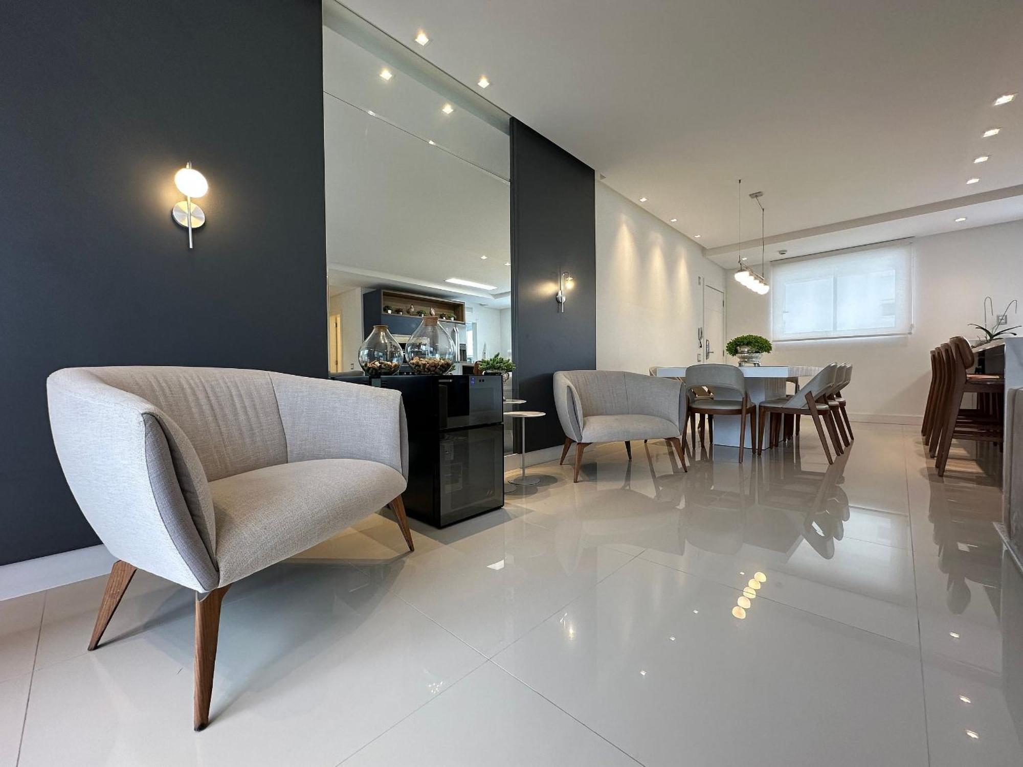 Ca01- 4 Suites| Alto Padrao | 2 Garagens| Churrasq