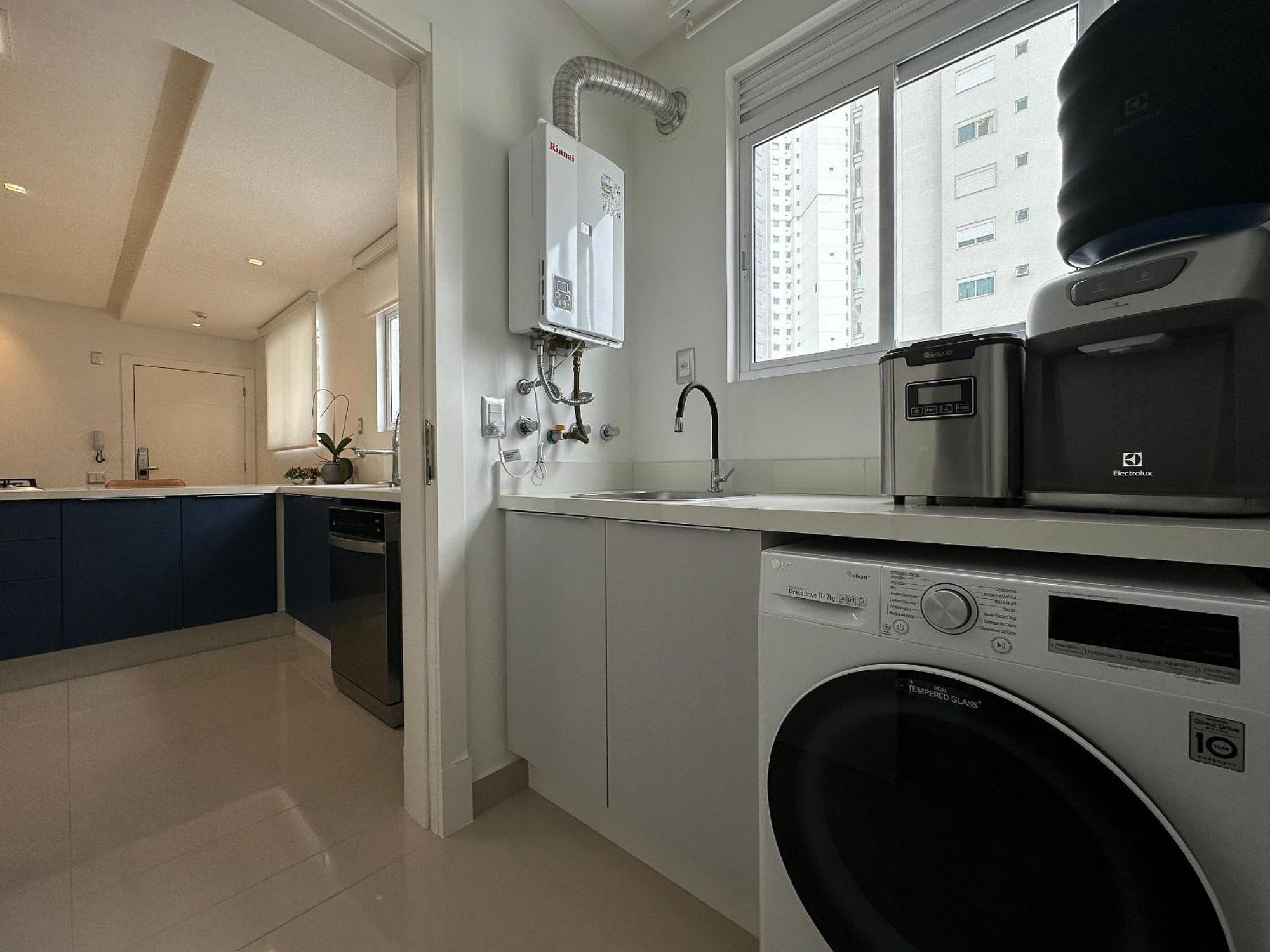 Ca01- 4 Suites| Alto Padrao | 2 Garagens| Churrasq Balneario Camboriu