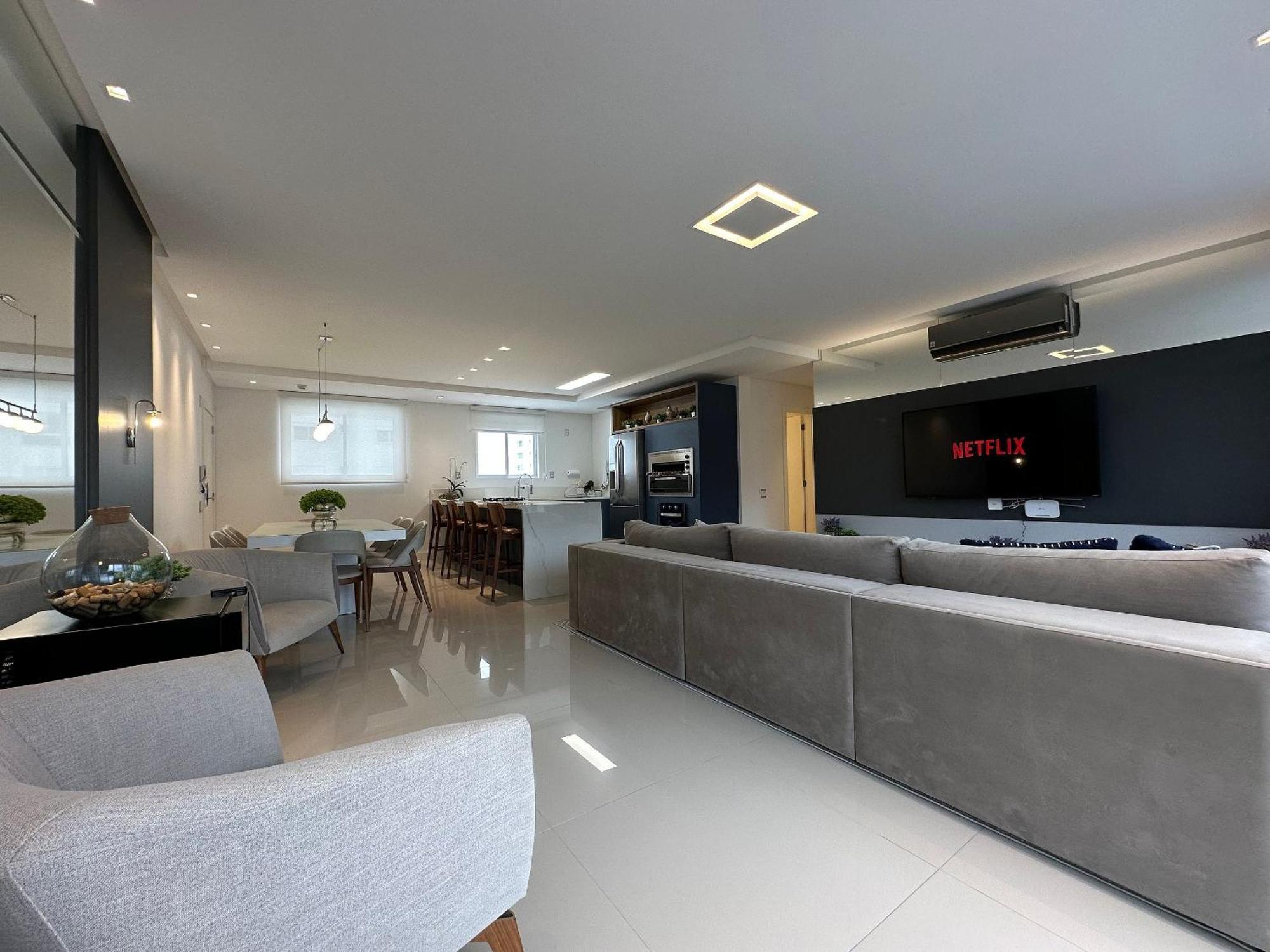 Ca01- 4 Suites| Alto Padrao | 2 Garagens| Churrasq * Balneario Camboriu