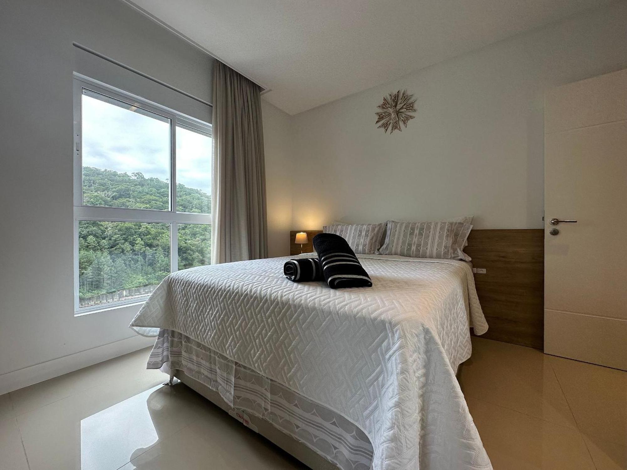 Ca01- 4 Suites| Alto Padrao | 2 Garagens| Churrasq Balneario Camboriu