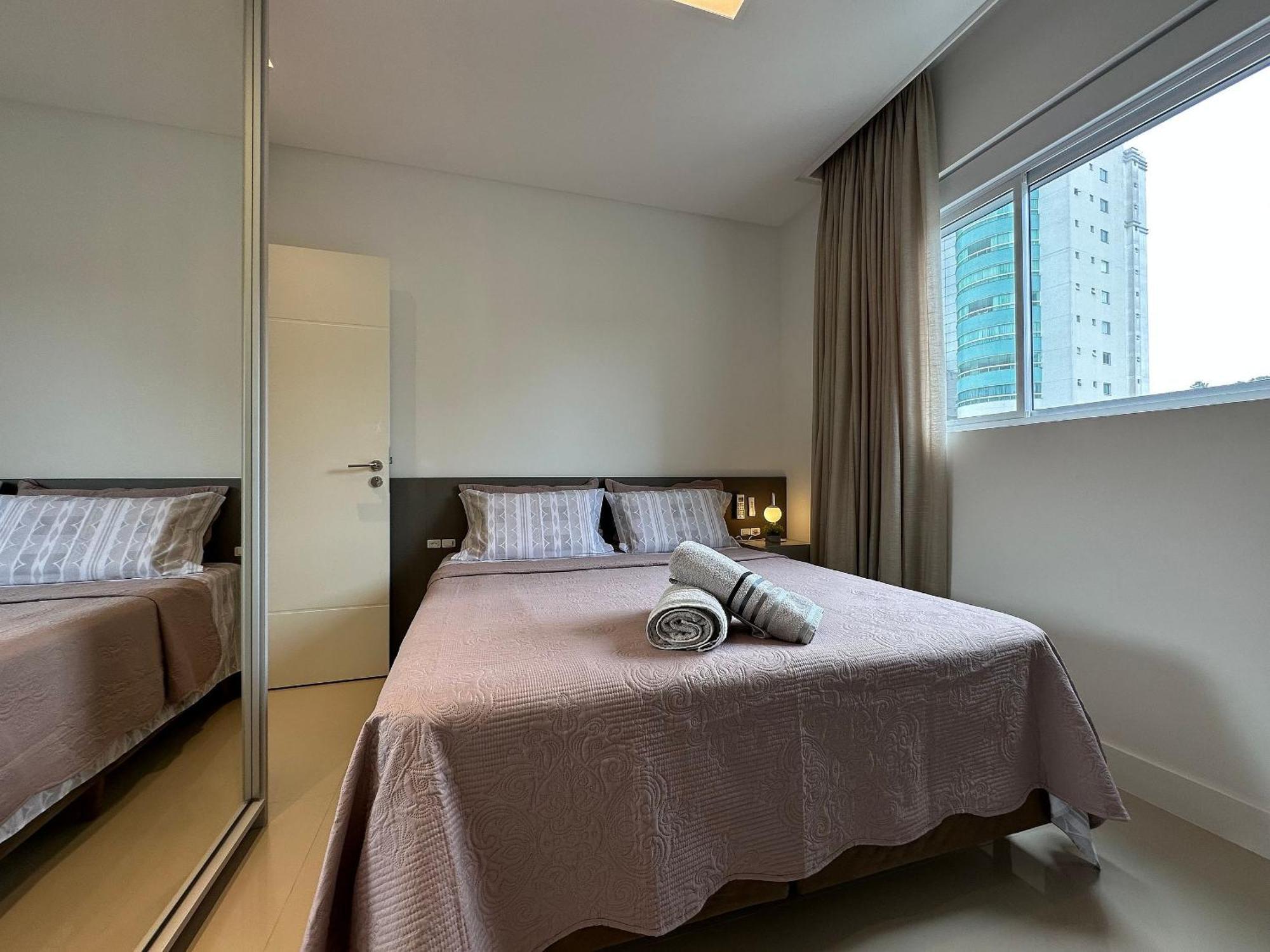 Ca01- 4 Suites| Alto Padrao | 2 Garagens| Churrasq Balneario Camboriu